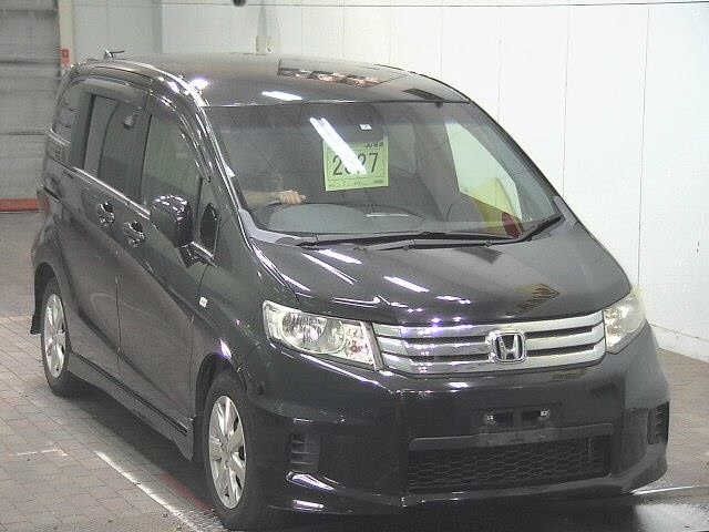 2327 Honda Freed spike GB3 2011 г. (JU Fukushima)